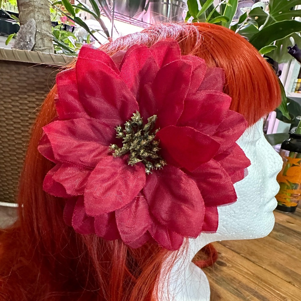 Flower hair clip